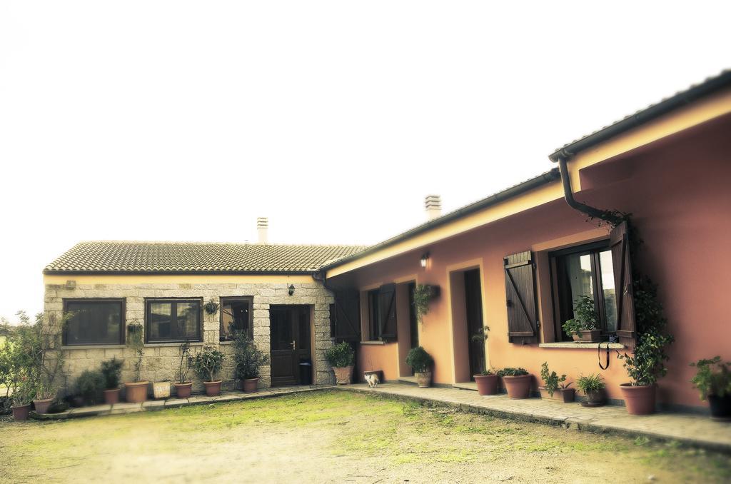 Agriturismo Spinalva Perfugas Luaran gambar